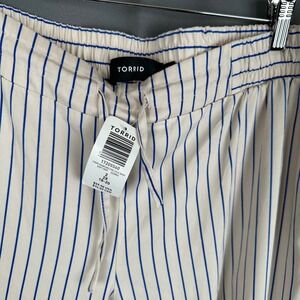 Torrid Stripe Drawcord Stretch Challis Taper Pants Blue Cream 2X 18-20 17205560